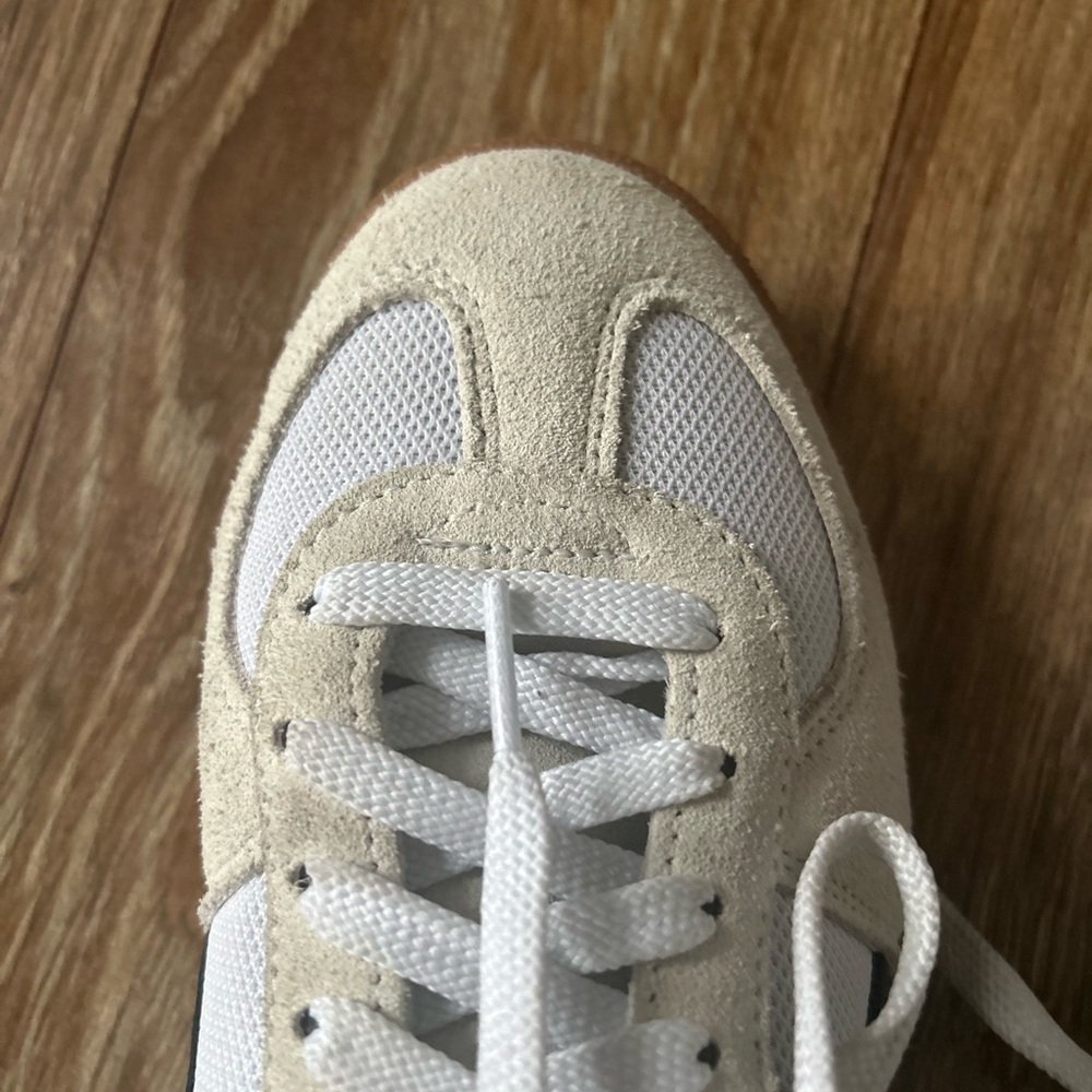 Puma “Super team” White and Black Retro Sneakers (Unisex) - Picture 6 of 11